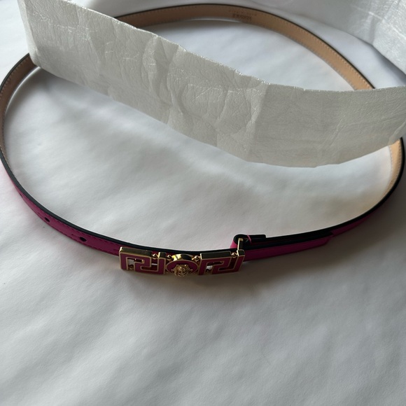 Versace Glossy Pink Leather Accessory - Picture 11 of 13